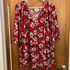 Size 4X - Leota - Red and White Floral Half Sleeve Pullover Blouse
